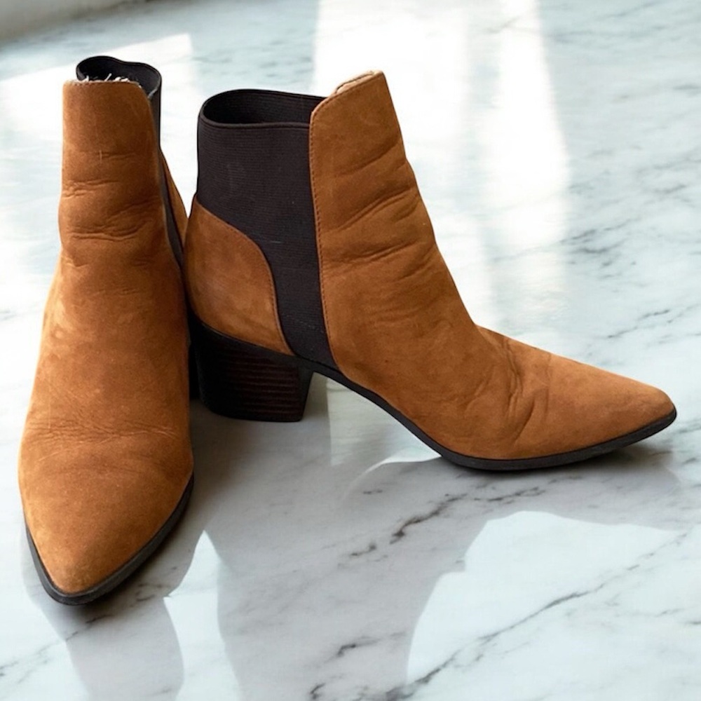 🚨EUC Aldo Tan Suede Ankle Booties - Picture 2 of 7